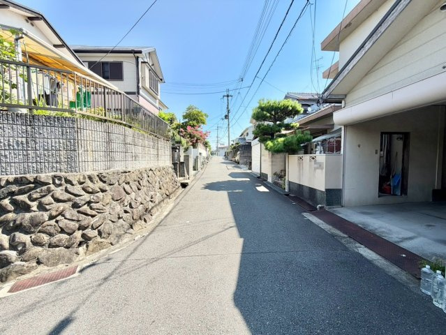 泉佐野市上瓦屋倉庫の周辺|前面道路