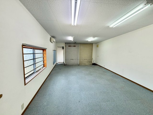 泉佐野市上瓦屋倉庫の内装|建物内部