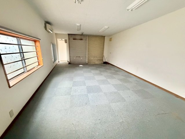 泉佐野市上瓦屋倉庫の内装|建物内