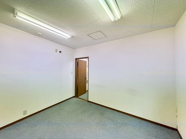 泉佐野市上瓦屋倉庫の内装|建物内部