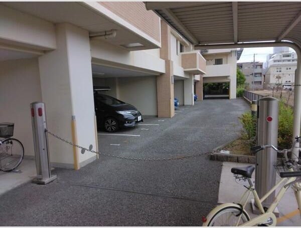 シエテ南塚口の駐車場|駐車場です