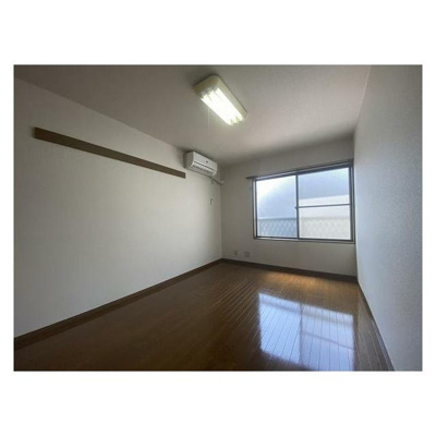 【居間・リビング】 | ロイヤル行徳 | 参考写真（同物件別部屋）