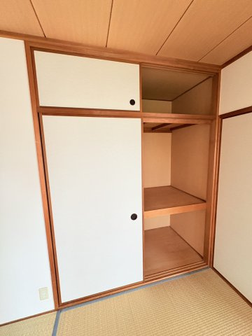 神戸市北区藤原台北町５丁目の中古マンションの収納