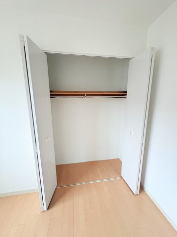神戸市北区藤原台北町５丁目の中古マンションの収納