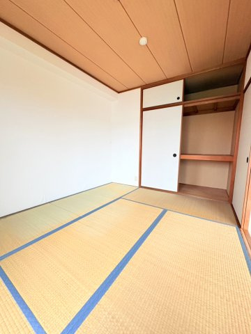 神戸市北区藤原台北町５丁目の中古マンションの和室|柔らかい畳が心地よい和室