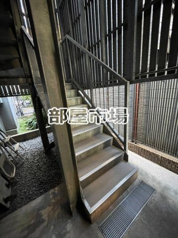 メゾン・ド・ヴィレ浅草橋のその他共用部分|非常階段