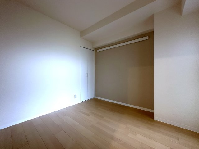 パームスクエアジェームス山の洋室
