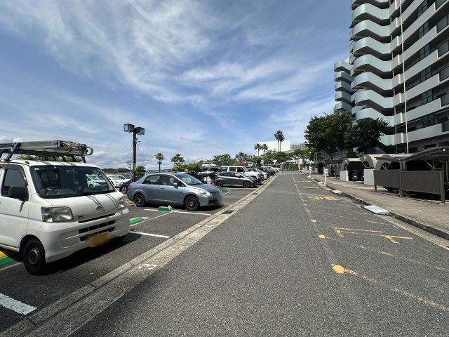 パームスクエアジェームス山の駐車場