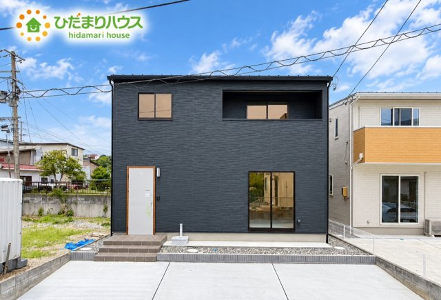 いわき市内郷高坂町大町　新築戸建の外観|快適に過ごす条件は、一人ひとり違います。だからこそ飾り過ぎないシンプルな内装と偏り過ぎないデザインで統一しております。居住していく中でオーナー様だけの【マイホーム】に創り上げて下さい。