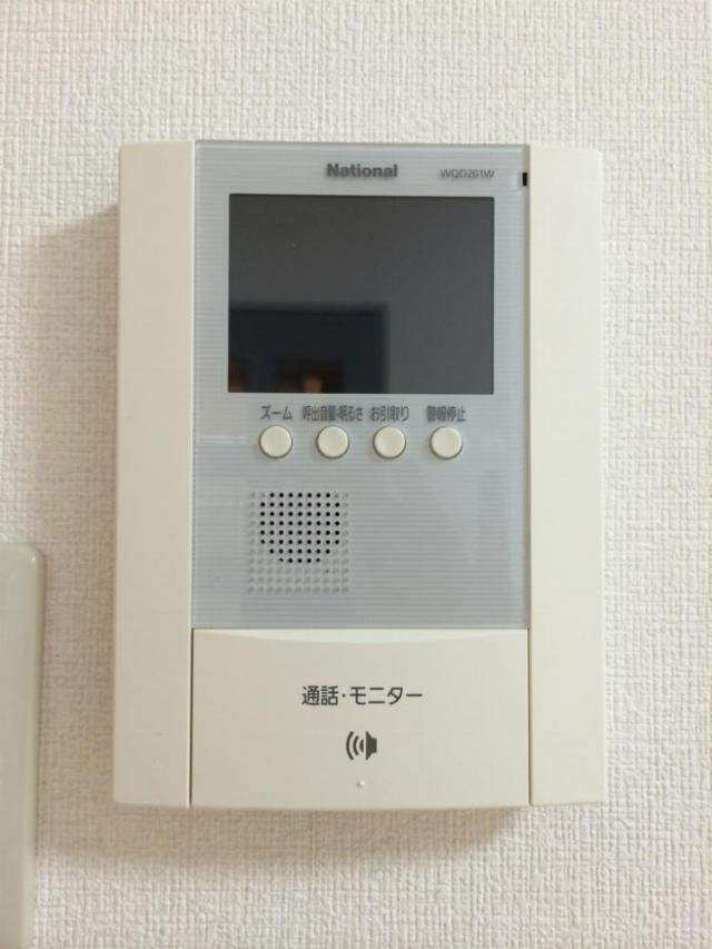 ルミエール篠原のセキュリティ|ＴＶモニター付インターホン、防犯にも安心です♪