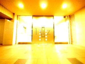 LAPRYLE新横浜のエントランス