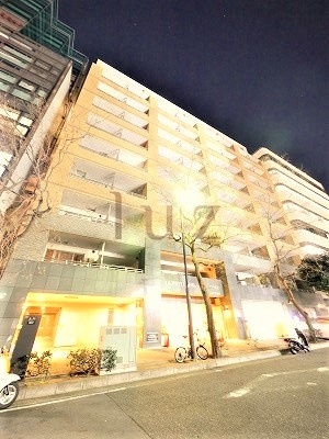 LAPRYLE新横浜の外観