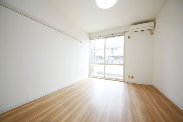 セフィラＣ棟の洋室|別部屋同間取りのお写真となります。参考にご覧くださいませ。