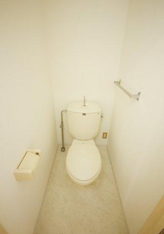 セフィラＣ棟のトイレ|別部屋同間取りのお写真となります。参考にご覧くださいませ。