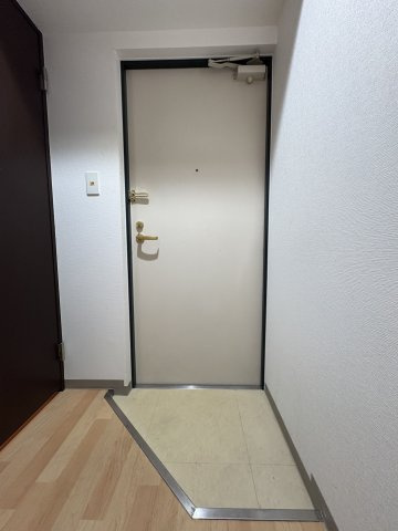 【玄関】パティーナ東大通