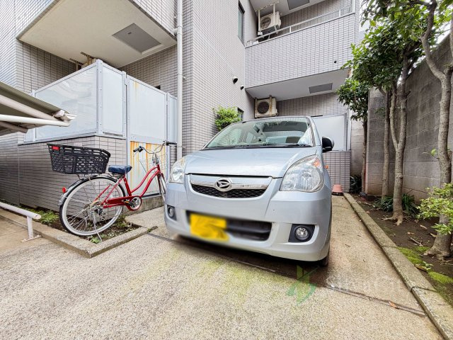 三の輪シティハウスの駐車場|駐車場