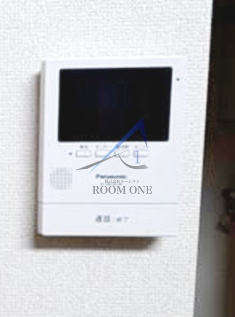 ＡＺＥＳＴーＲＥＮＴ羽田Ｖのセキュリティ|モニター付きインターホンです。