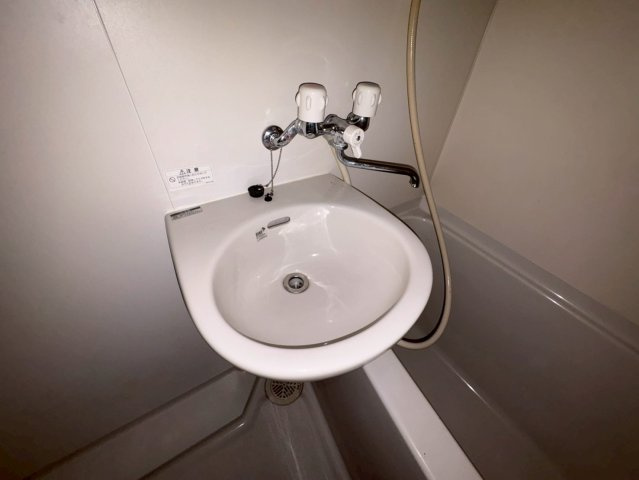 ニッコーハイツの洗面所