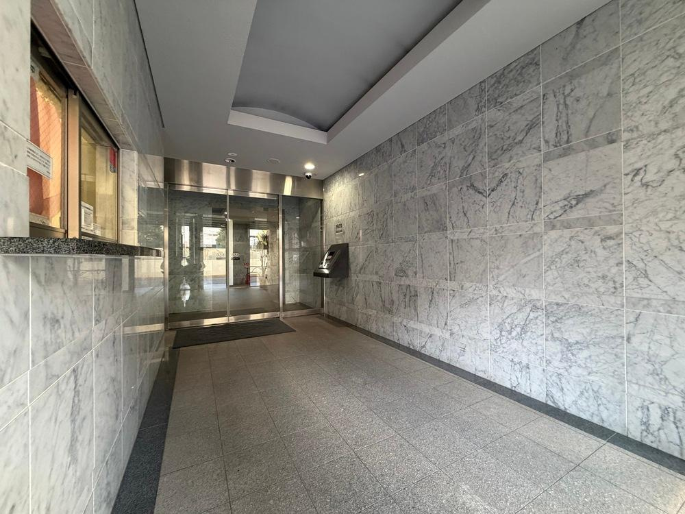 カルムインフォアームズ東京コアの外観