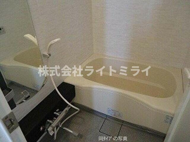 ハウス桃李の浴室| 