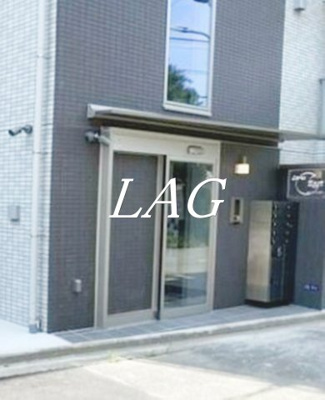 【エントランス】 | Lares East | エントランスです。