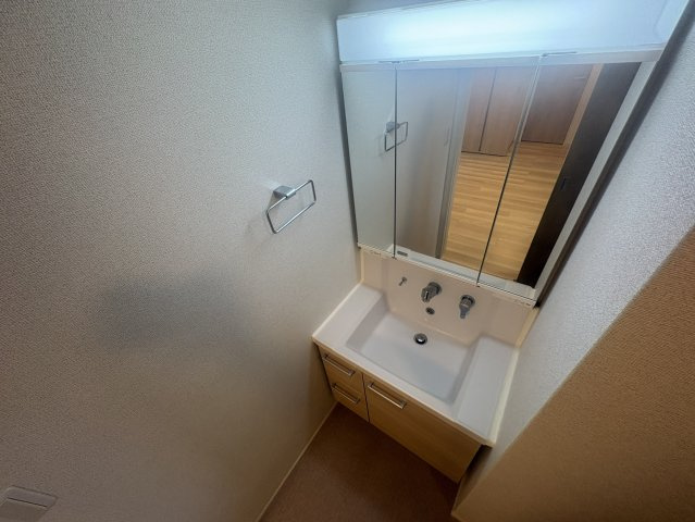 プラム江坂の独立洗面台
