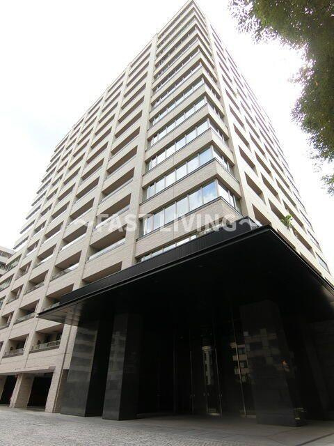 ブランズ四番町の外観
