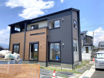 ブルーミングガーデン中央市西花輪2期　2号棟の画像