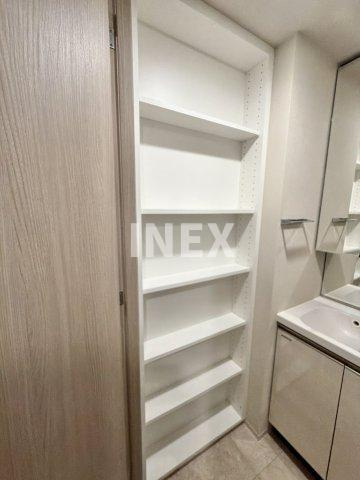 横浜市南区万世町２丁目の賃貸マンションの収納