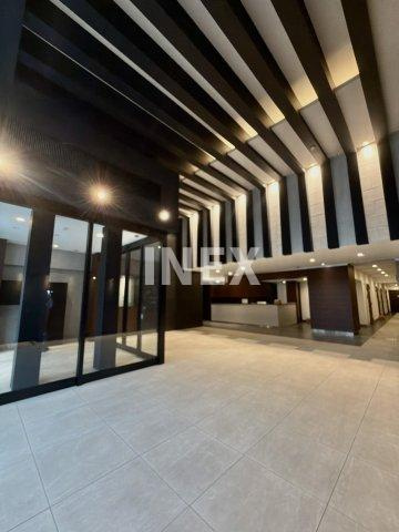 横浜市南区万世町２丁目の賃貸マンションのロビー