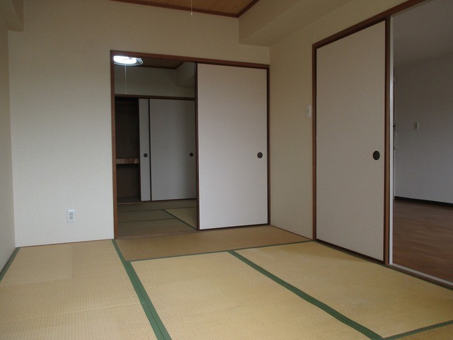 ハイツサンコー