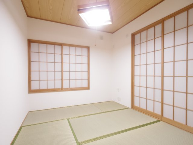 新川町２丁目貸家の内装