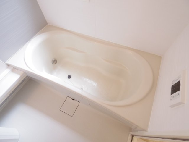新川町２丁目貸家の浴室