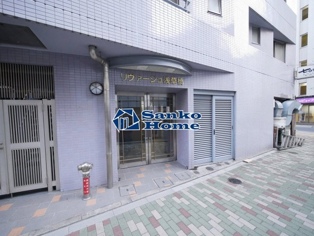 リヴァージュ浅草橋のエントランス