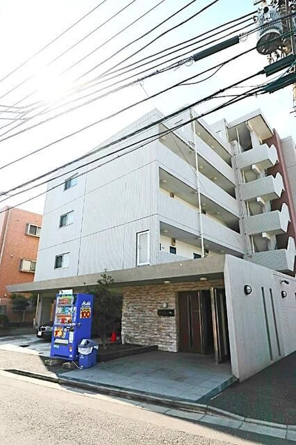 ライジングプレイス西新井の外観