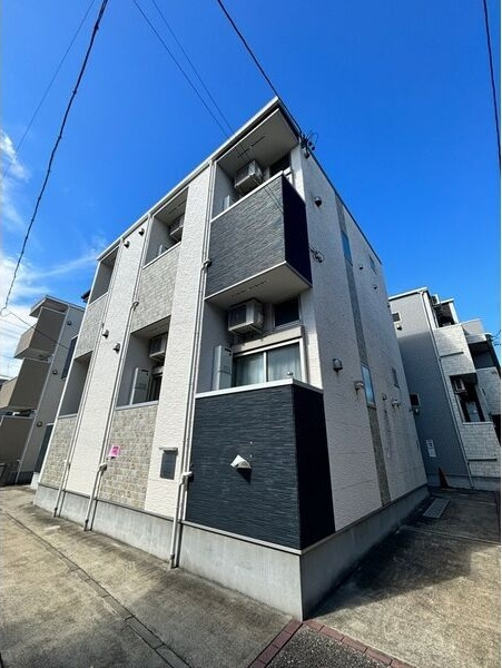 クリアスの外観