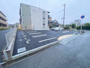 【駐車場】 | ホワイトタウン　Ａ