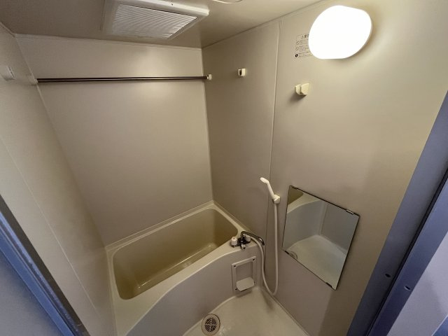シンプルで使いやすい浴室です！