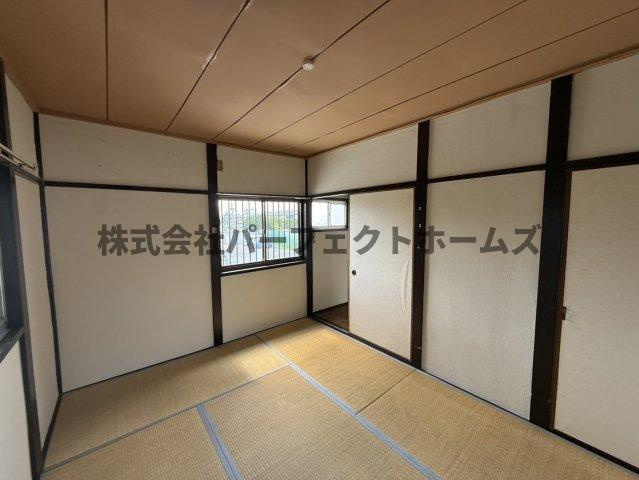 桜丘町戸建　賃貸の和室|落ち着いた雰囲気の和室付きです
