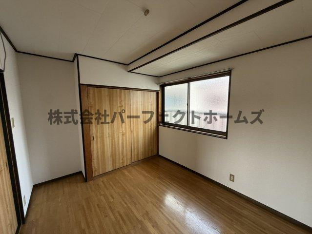 桜丘町戸建　賃貸の洋室|コンパクトで使いやすい洋室です