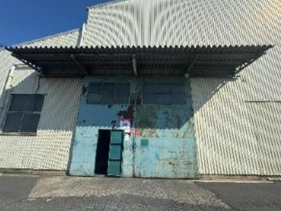 三郷市彦沢１丁目の倉庫の外観