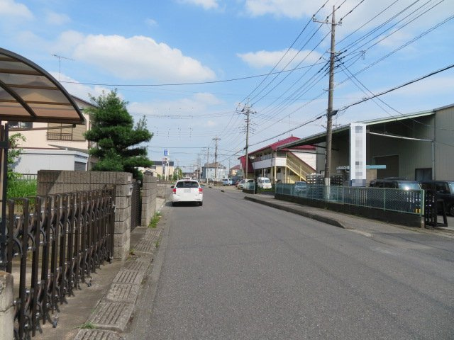 三郷市彦沢１丁目の倉庫