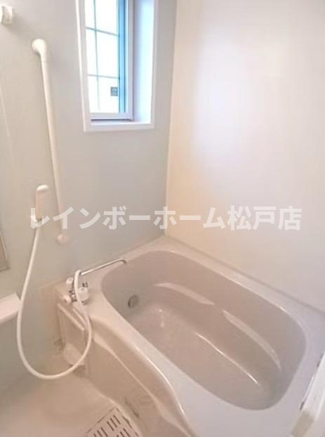 ブライト　スクエアの浴室|お風呂で日々の疲れを落としましょう