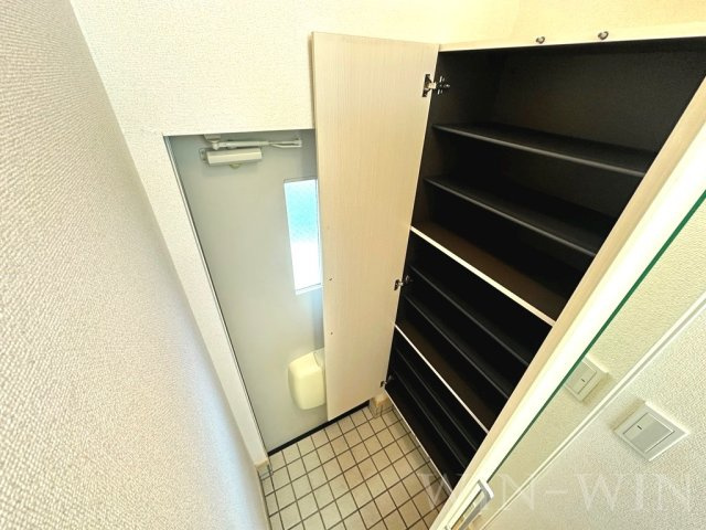 カーサ・セレーノの玄関|イメージ（同建物内・同間取りの写真）