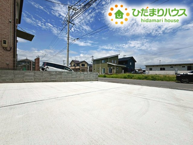 いわき市久之浜町久之浜字東町　新築戸建の駐車場|カースペース３台ＯＫ！来客用にもスペースを確保できて安心ですね(^^)/