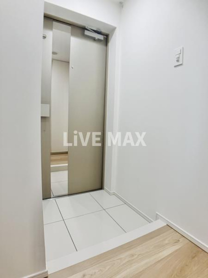 【玄関】PREMIUM CUBE 上野