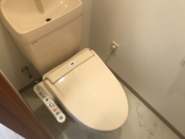 ハッピースタイルＡのトイレ|清潔感のあるトイレです