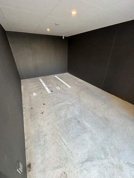 ルネフラッツ黒川Ⅱの駐車場