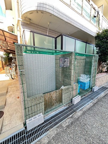 ガーデンパーティ西宮北口の外観