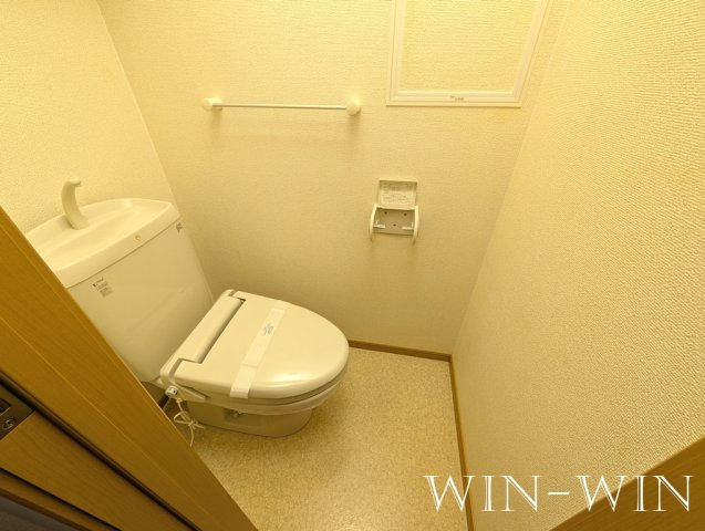 カーサフィオーレ Bのトイレ|イメージ（同建物内・同間取りの写真）